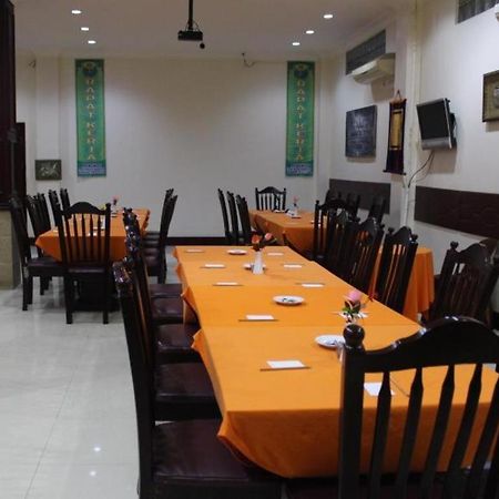Hotel Dynasty Tarakan Kültér fotó