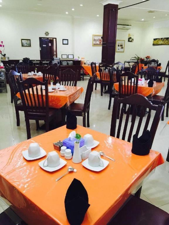 Hotel Dynasty Tarakan Kültér fotó