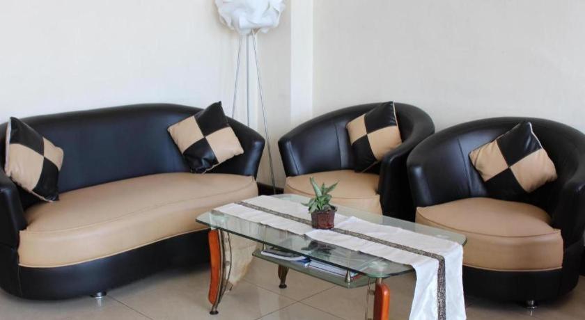 Hotel Dynasty Tarakan Kültér fotó