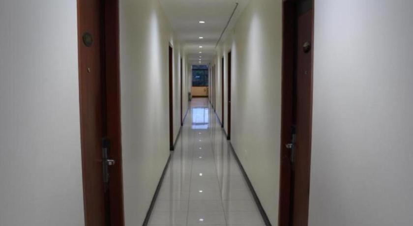 Hotel Dynasty Tarakan Kültér fotó