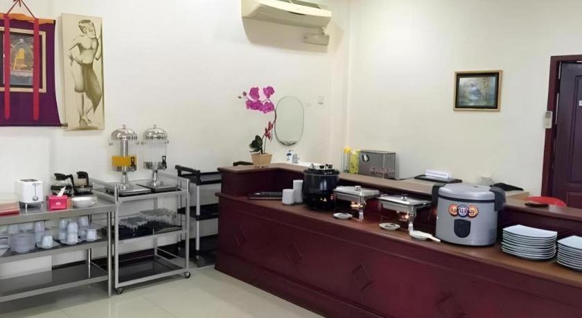 Hotel Dynasty Tarakan Kültér fotó
