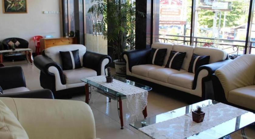 Hotel Dynasty Tarakan Kültér fotó
